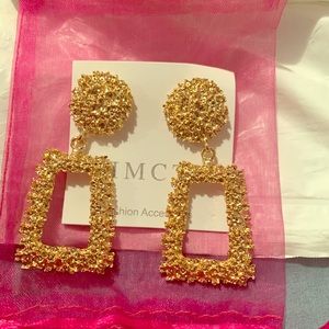 Fashion earrings